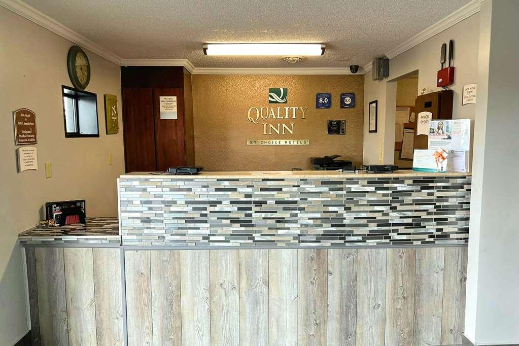 קנטון Quality Inn Hall Of Fame מראה פנימי תמונה